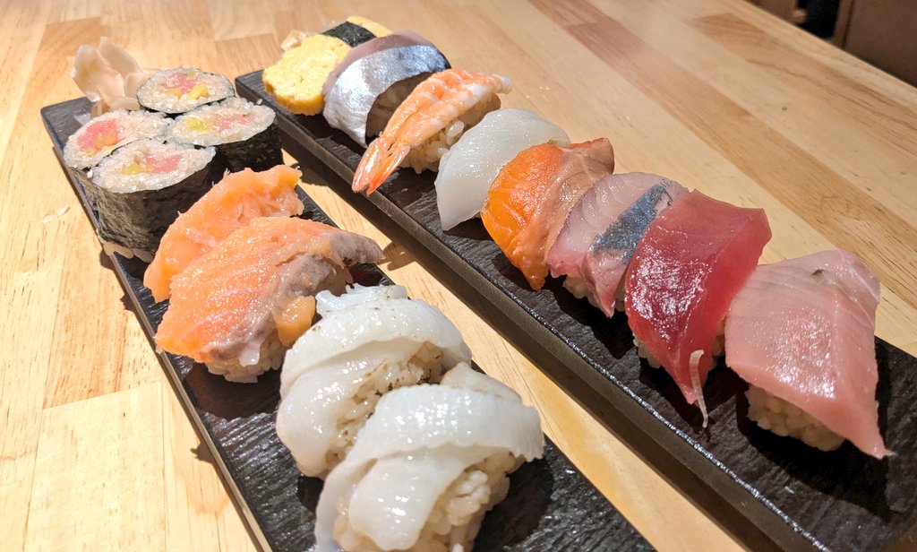 sasure_ba's tweet photo. @miriko_h 誕生日は美味しそうだろうが💢💢
(多分誕生日に食べたであろう数年前の写真引っ張ってきた) https://t.co/TrqLnBLF5c