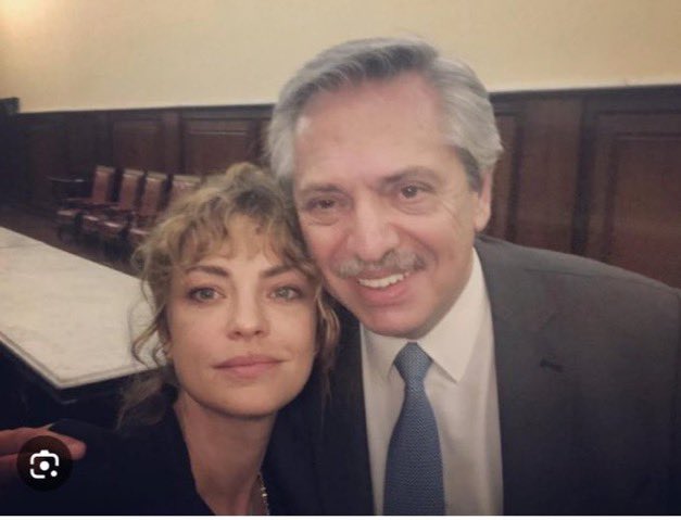 atlanticsurff's tweet photo. A que hora sale Cecilia Roth, Dolores Fonzi, Julieta Ortega, Thelma Fardín, Griselda Sciciliani, Julia Mengolini, Malena Pichot, Nancy Dupláa y todo el colectivo de actrices K a denunciar a Nacho Levy por haber reventado a palos a su ex novia durante años? Ah, solo salen cuando les pagan? Perdón chiques, mala mía.👊👊