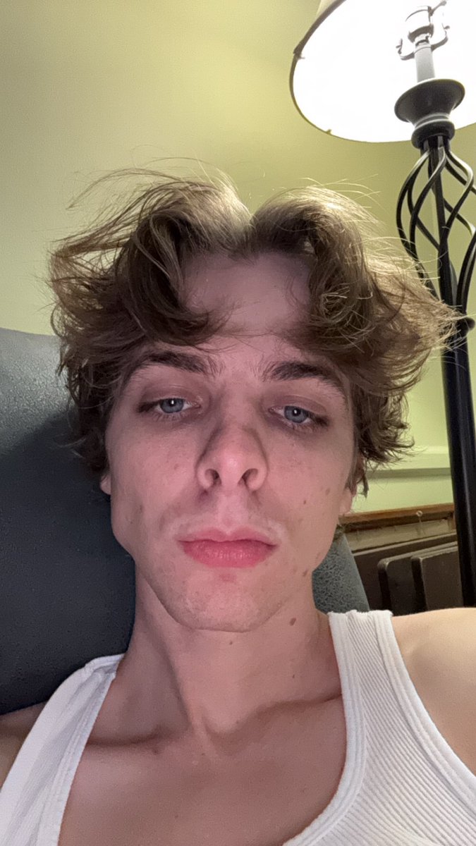 GoddAndrew tweet picture