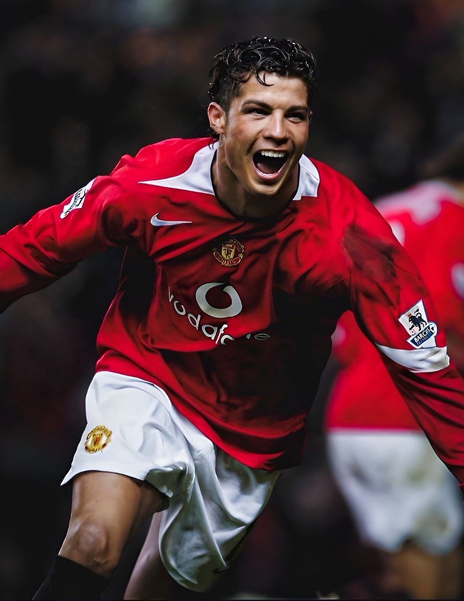kephasjoe's tweet photo. How many retweets for Cristiano Ronaldo??

10k? https://t.co/YIwiWRtYTA