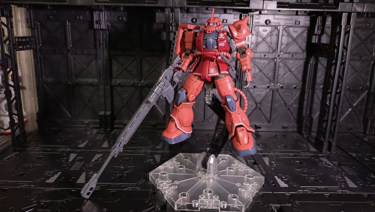 TK0001HS's tweet photo. HG シャア専用ザクII
赤い彗星ver 完成しました!
初めてザク系統作ったけど良かったな🤔
改造には使わない予定なのでマーキングシールを貼りました!
#ガンプラ #プラモデルライフ
#ガンプラ好きと繋がりたい
#THE_ORIGIN https://t.co/NxWNkzcBYa