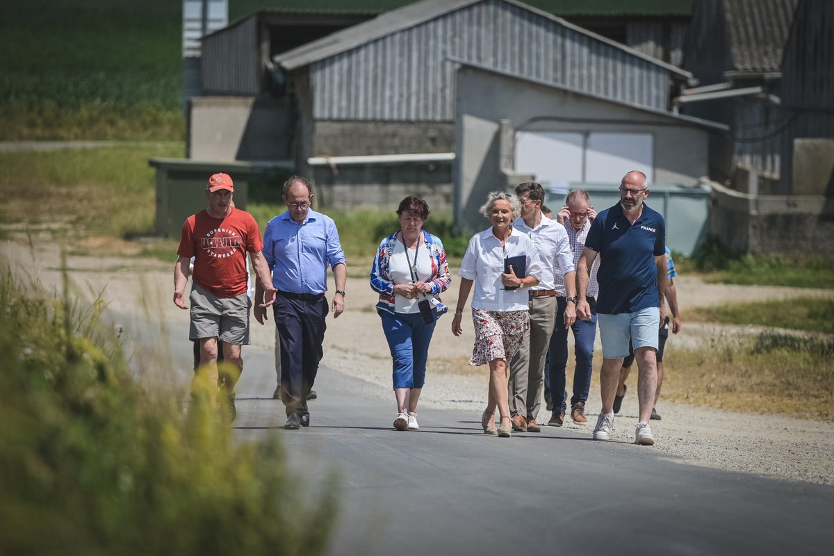 Image de Préfet du Morbihan - Canicule |
Le préfet à la rencontre des agriculteurs touchés par l'épisode de canicule - 25 juin 202