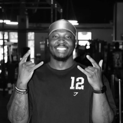 TheRealRy__'s tweet photo. #NewProfilePic https://t.co/pTIKbQrJGA