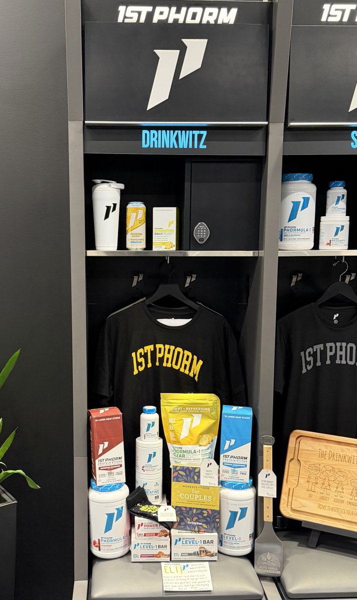 CoachDrinkwitz's tweet photo. From Columbia to St. Louis, there’s something special about people who take pride in representing Missouri. Honored to spend time at @1stPhorm HQ and blown away to have my own locker. Thank you for the incredible hospitality. #MIZ https://t.co/lqAim5LSnJ
