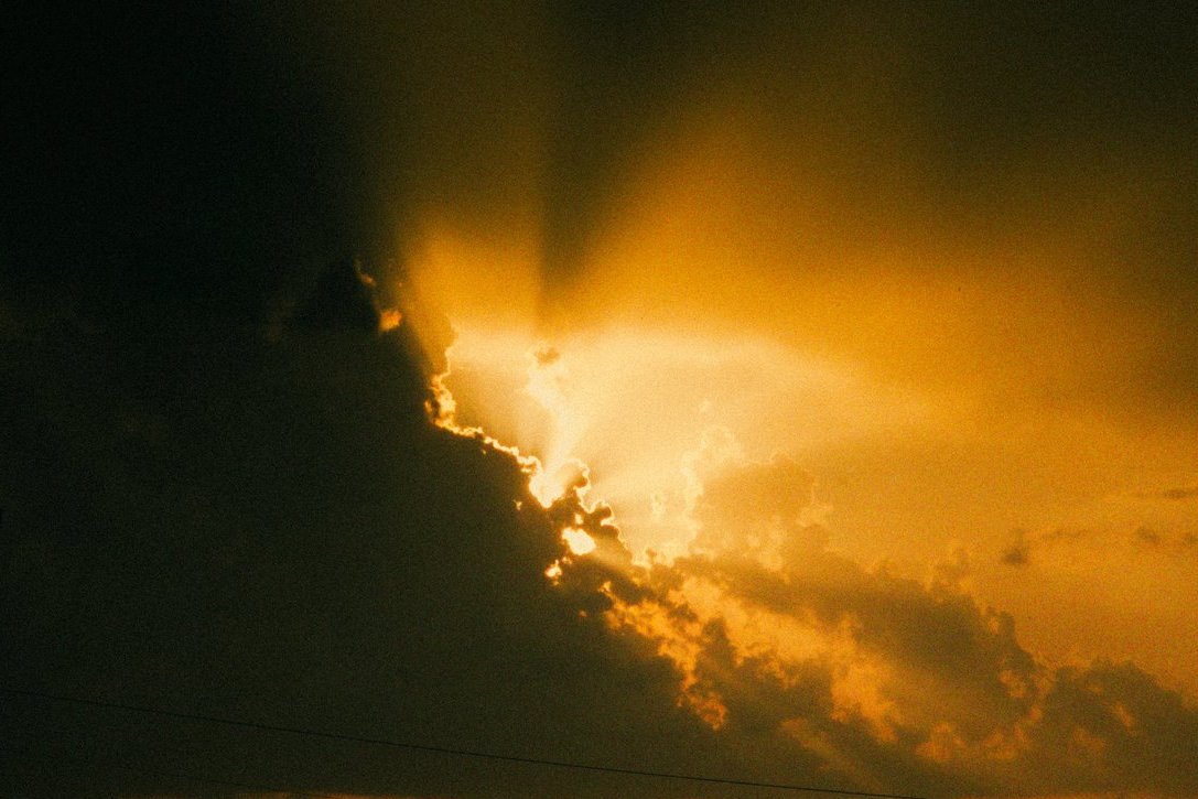 arthextic's tweet photo. sky poetry https://t.co/LWiDjgR4Uu