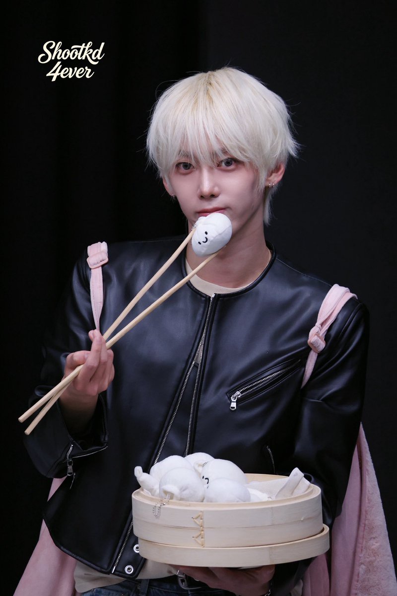 Shootkd4ever's tweet photo. 260625 

#앰퍼샌드원 #AMPERSANDONE 
#나캠든 #KAMDEN https://t.co/AQzi6Mzoy5