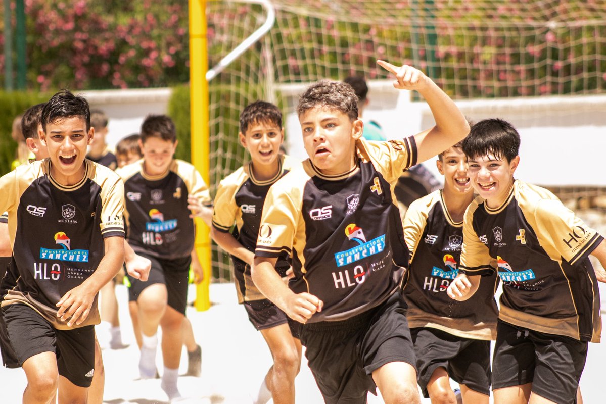 CorpasMichael's tweet photo. I Edición MC Stars Camp ✨ https://t.co/iojx0kAa9f