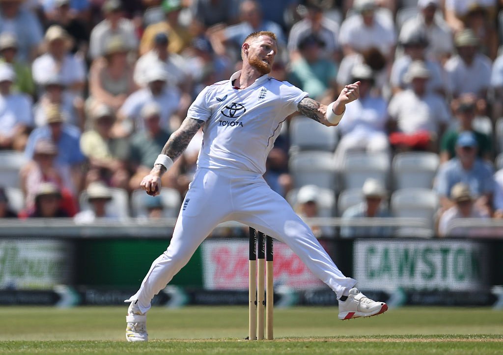 Prithvi10_'s tweet photo. So Stokes wraps up a test win inside 3 days, breaks team protocol, parties all night in the bar, gets into a fight, gets dropped for 1 test, comes back &amp; breaks the opening partnership of 300, bowls 20+ overs, takes 4 wkts with best eco. Sums up his entire career in 5 lines. https://t.co/CWiajnp6dY