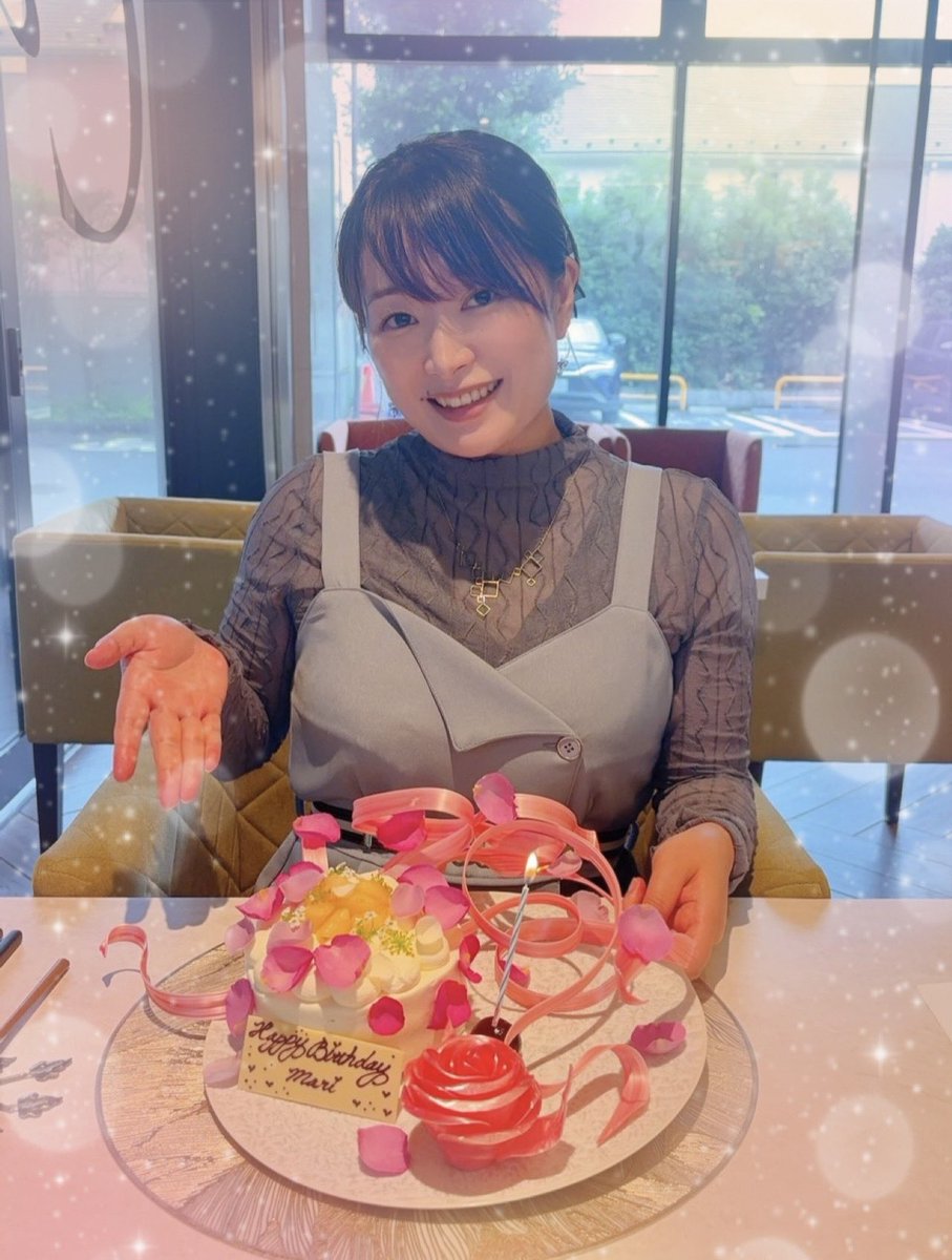 今年も有宮ちゃんにお祝いして貰いましたー🎂🥳✨ ケーキ凄すぎて