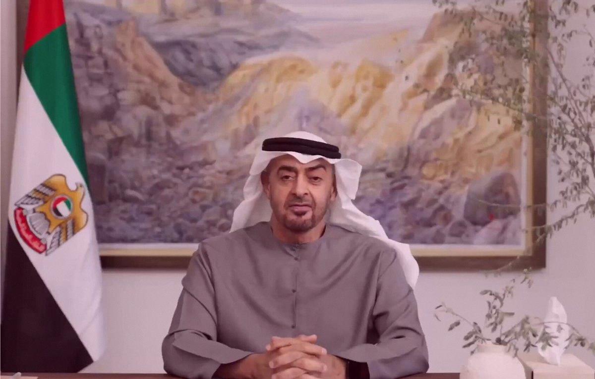 junon_02's tweet photo. 🚨 BREAKING 

🇦🇪 UAE just sent out emergency phone alerts about possible missile threats. 

This follows Israel breaking the ceasefire in Lebanon. 

The whole region is now on edge. 

Really bad news for markets... https://t.co/qIwdwtjoQe