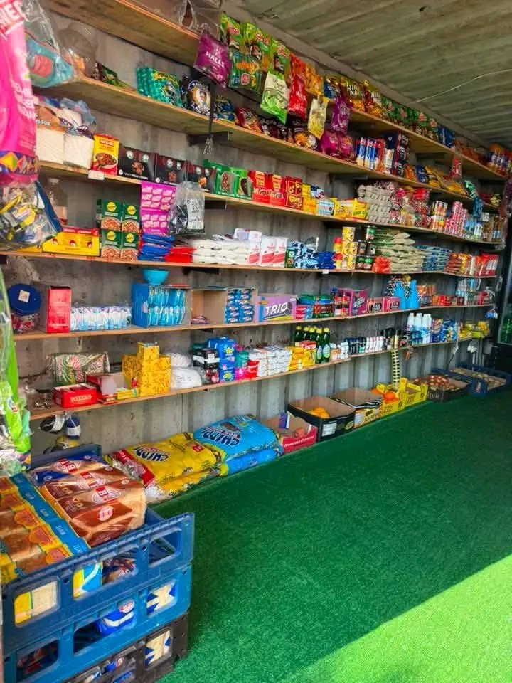 Trevor_sidogi's tweet photo. A South African🇿🇦 men is proudly  owning his own spaza shop. https://t.co/Tp8Ppna0hk