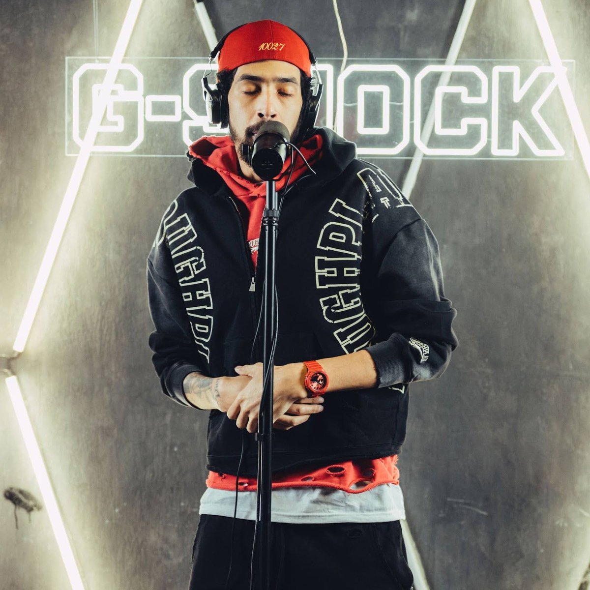 GShock_US's tweet photo. Built from the city and shaped by the grind. Dub Aura brings sharp style, nonstop ambition, and G-SHOCK energy to every moment.

⌚: GA2100RRB-4A
📷: @dubaura

Time hits different when you wear it your way. Explore more at https://t.co/pihkkzelnr. https://t.co/821L2jIX3M