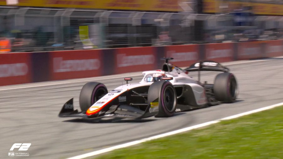 alonso_theracer's tweet photo. Polesitters mexicanos 🇲🇽 en Spielberg.

Noel León para la carrera principal en #F2
Ernesto Rivera para la sprint de #F3 https://t.co/mGakIzWQ4y