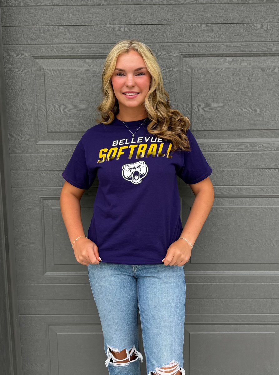 BrynleeMosher58's tweet photo. I’m incredibly grateful and excited to announce my commitment to continue my academic and athletic career at Bellevue University! 💜💛

A special thank you to Coach Cimino and Coach Cheshier for believing in me and giving me the opportunity to be a Bruin.

Go Bruins! 💜💛🥎 https://t.co/YFcUSDXD29