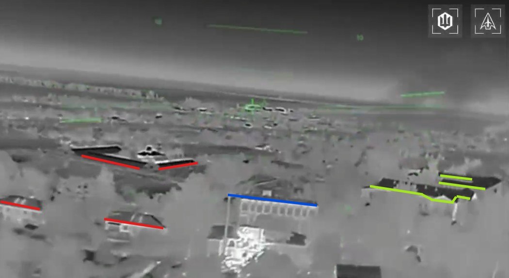 aroslav24470's tweet photo. Chulakivka
Strikes on a communications node of the Russian 14th Army Corps by pilots of the 1st Center of Unmanned Systems.
46.358133, 32.352994 (1:45–1:52)
46.358097, 32.353086 (1:53–1:57)
46.358022, 32.353092 (1:57–2:06)
SRC: https://t.co/jmTN52KxJj
@GeoConfirmed @UAControlMap https://t.co/KRhWTIn7yx