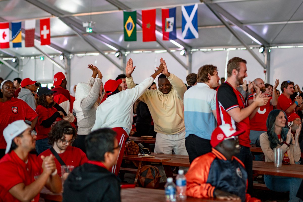 IceDistrict's tweet photo. ✅Your World Cup watch party plans on Sunday. Fan Park doors open at noon!

While cheering on Team Canada enjoy:

🍿Food Trucks
🍻Celebratory Drinks
🎵DJ
🎨Face Painting
⭐️...And more!

More info ➡️https://t.co/7H07twAGya https://t.co/2yMyJkA7ww