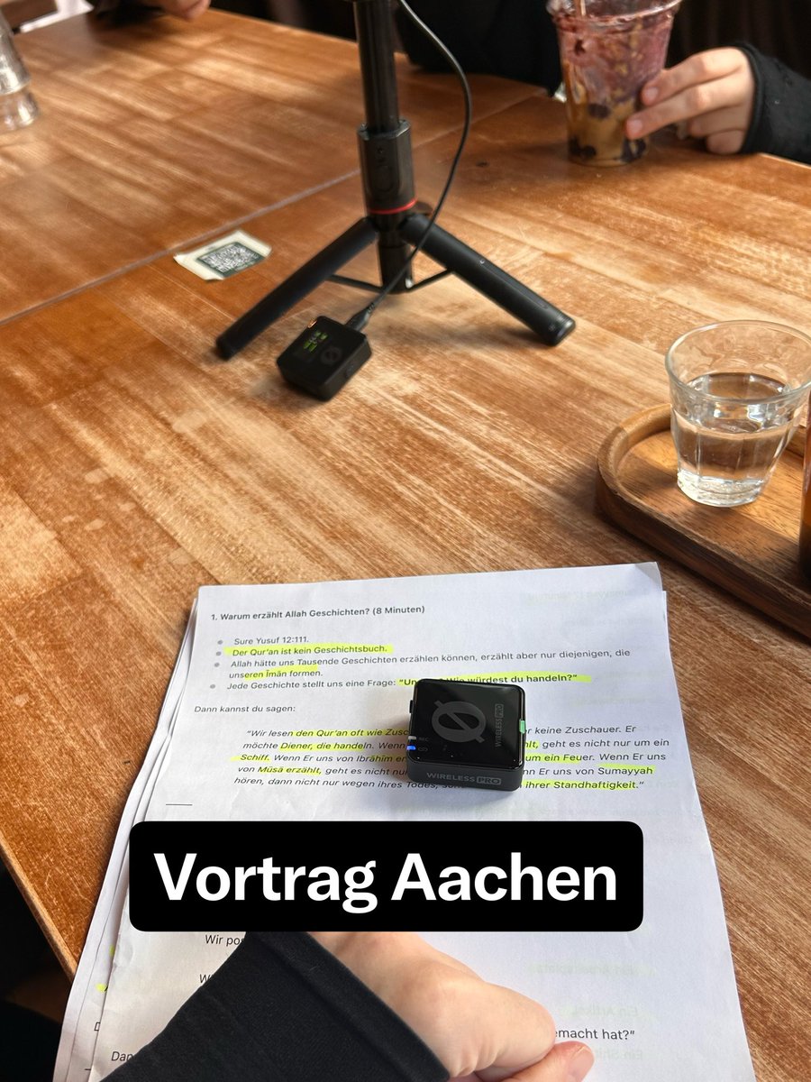 HannaHansen's tweet photo. Heißester Tag des Jahres. Die Hölle ist heißer. Möge Allah euch belohnen, dass ihr da gewesen seid. #Aachen #Cafe #Vortrag #Ummah https://t.co/Gwgl6gGi0Y