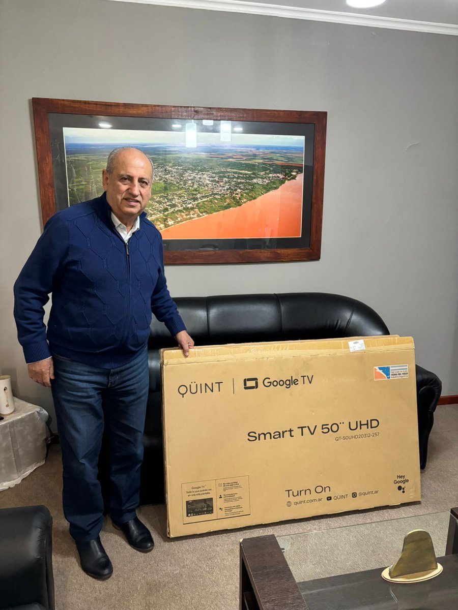 se_muni's tweet photo. La Casa del Estudiante Santaelenense incorporó un nuevo televisor, sumando un espacio de encuentro, recreación e información para quienes residen allí mientras cursan sus estudios. https://t.co/Bqvl1i5l0Z