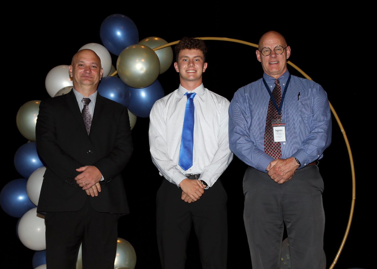 CASDNews's tweet photo. Congratulations to CASHS Class of 2026 member Alex Kaczmark on his appointment to the U.S. Air Force Academy! This highly competitive honor reflects his academic achievement, leadership, and commitment to service. 🇺🇸✈️ https://t.co/roe6qKfNl9