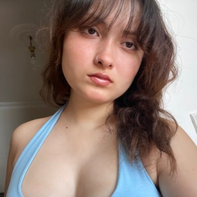 FatherDegilim's tweet photo. @gulll_______ şu tiple birini reddebilecegini sanıyor 
bagırtma aw https://t.co/EOaKiNEwow
