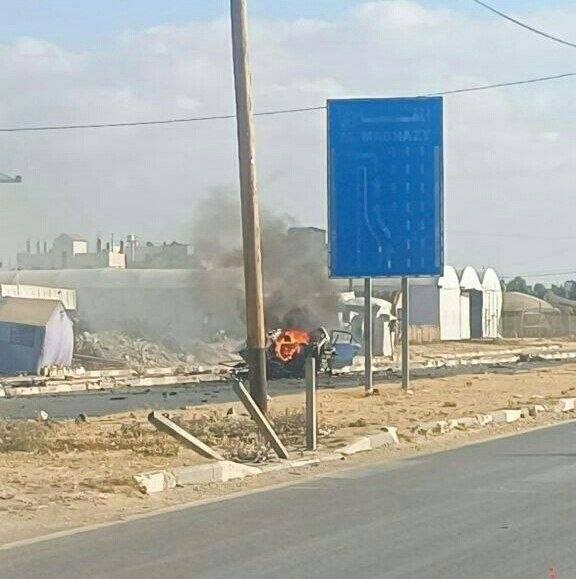 TheCradleMedia's tweet photo. BREAKING | At least 3 Palestinians killed in an Israeli drone strike on a civilian vehicle in Al-Maghazi, central Gaza Strip.