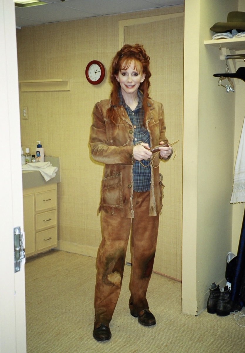 RebaMcE51281505's tweet photo. Living out my childhood dream of being Annie Oakley is something I'II never forget. I loved it! 🥰 https://t.co/ULnEEHFo93

https://t.co/7pE8VTkiJm

#Cowboy 
#Nascar
#Georgia 
#Utah
#Washington
#NY
#California https://t.co/R4P5vPop7g