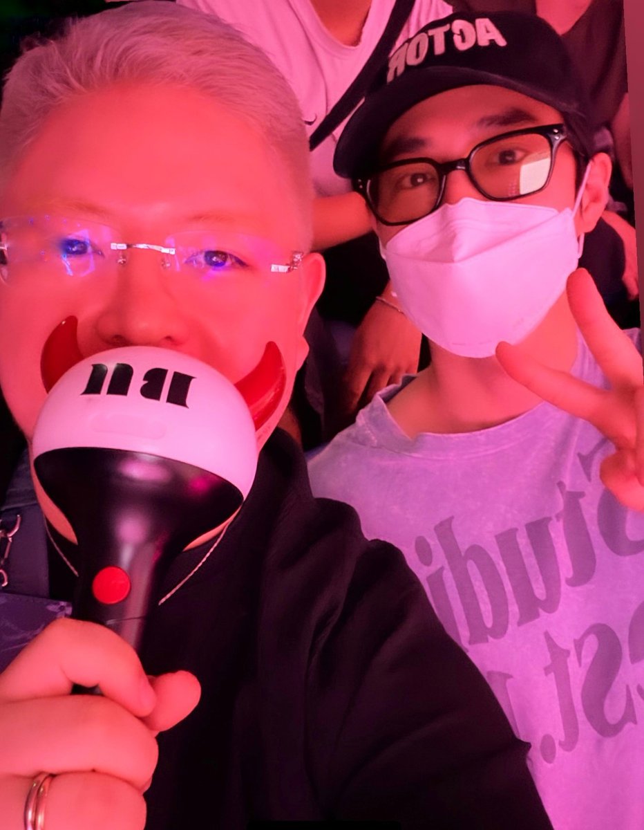 ahycentric's tweet photo. park solomon and exo's suho went to babymonster's concert today? 🤯 https://t.co/RNjWeQDsUF