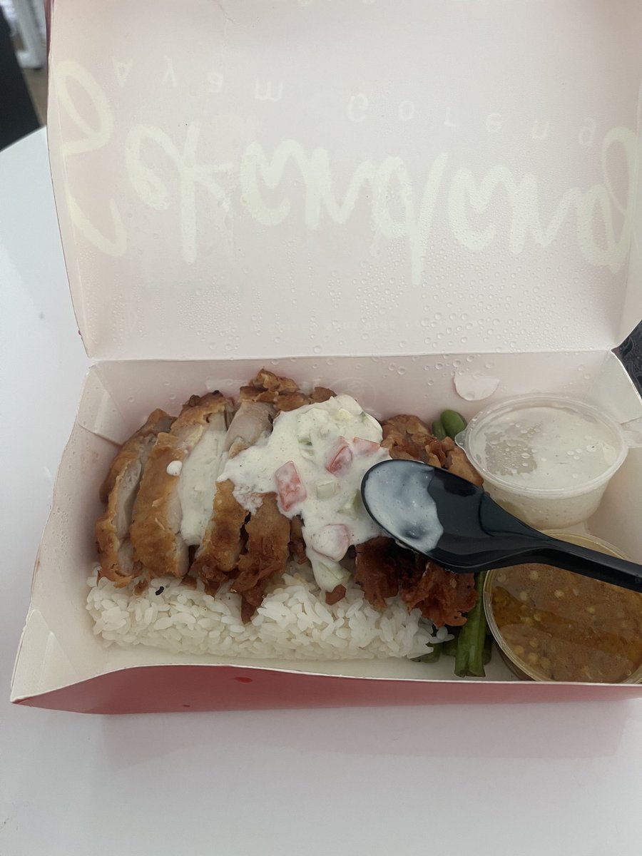 rdnthcho's tweet photo. new places, new foods! https://t.co/u80YXBtd0A