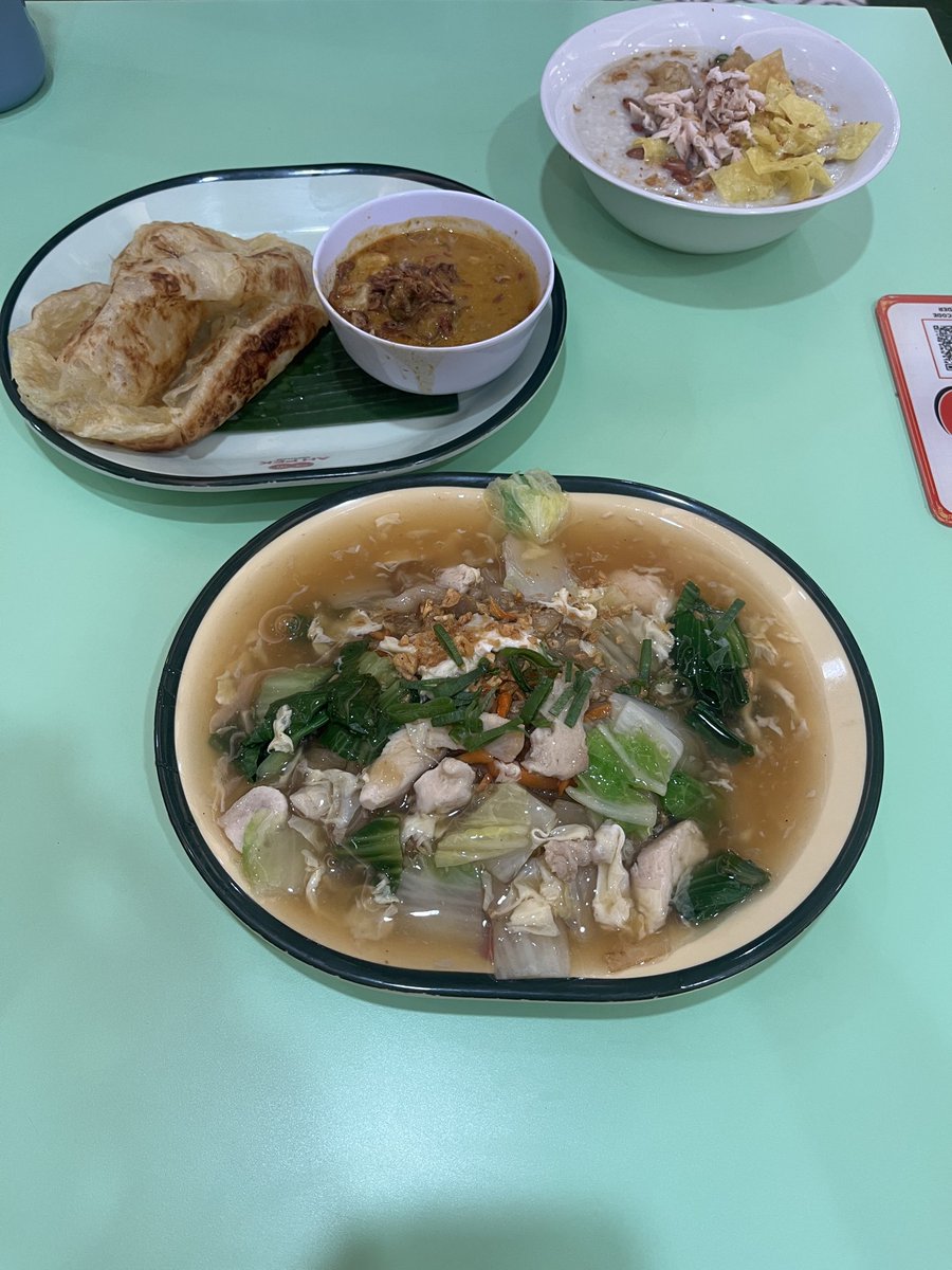 rdnthcho's tweet photo. new places, new foods! https://t.co/u80YXBtd0A