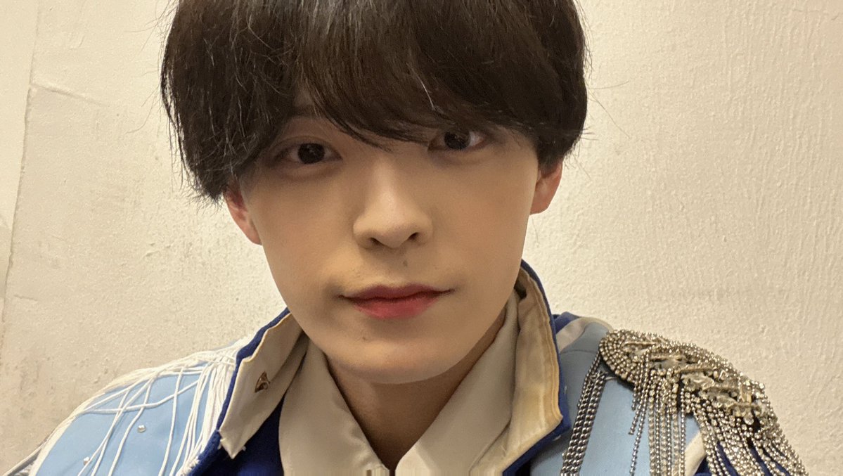 hao_kun_43's tweet photo. なんか今日のおれ顔かわいくない？ https://t.co/hvdKTyqe3e