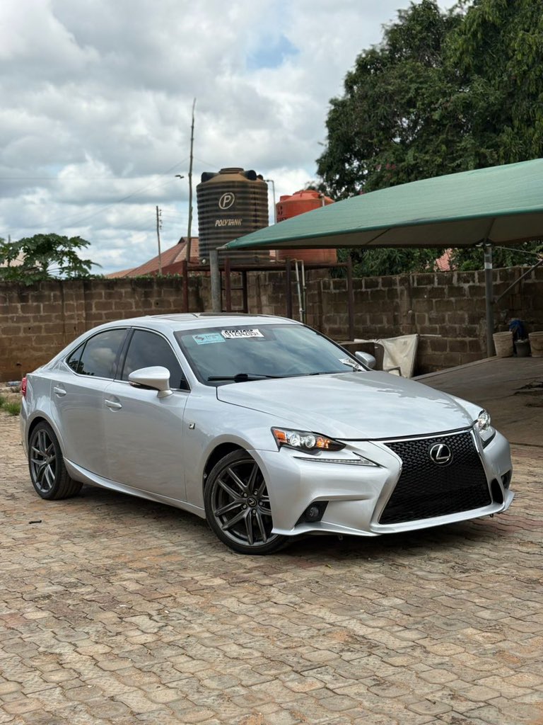 Meeky_Autos's tweet photo. Toks 🇺🇸 2015 Lexus IS250 F ~ Sport

• Silver on red interior 
• Mouse control
• May 2026 entry

Price🏷️: 24M(slightly negotiable)
📍Ogbomosho

Please rt🙏 https://t.co/C5FCibpYhT