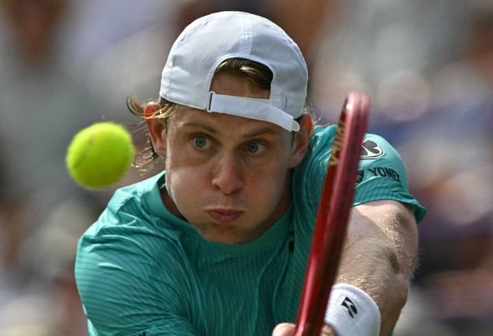 josemorgado's tweet photo. Zizou Bergs comes back to beat Toby Samuel 4-6, 7-6(5), 6-2 and reach his 3rd career final in Eastbourne.

1st of the year
2nd on grass https://t.co/mFCRkeWnjK