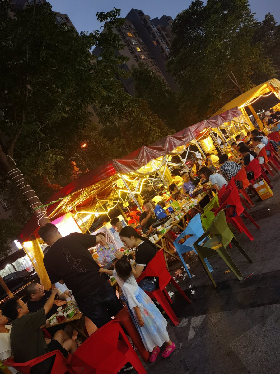 Riluca998's tweet photo. Craving late-night street vibes Spicy grilled skewers with smoky flavor, crispy bites, and a warm drink hit different after a long day  #StreetFoodMagic https://t.co/huZ7Jw31vL