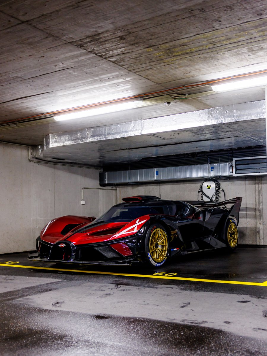 Bugatti tweet media