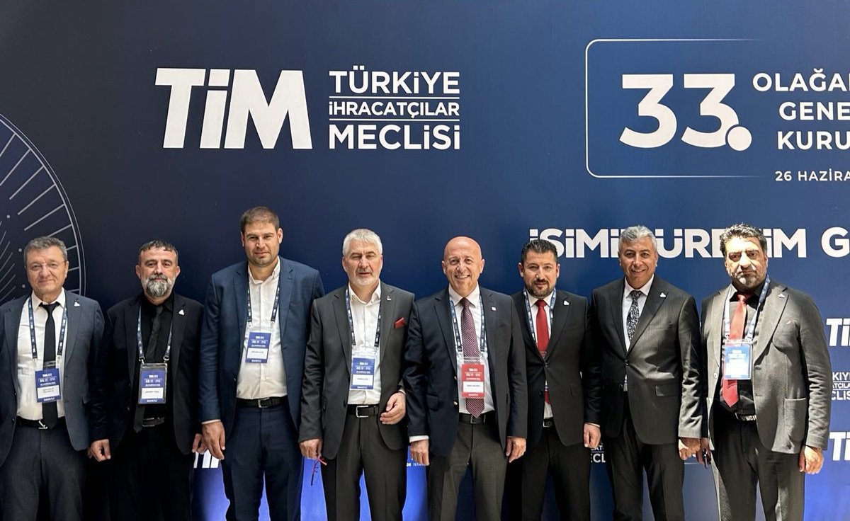 ihracatdaib's tweet photo. Yönetim Kurulu Başkanımız Ömer Madırlı, Yönetim Kurulu Üyelerimiz ve TİM Delegelerimiz bugün İstanbul’da düzenlenen TİM 33. Olağan Seçimli Genel Kurulu ve İhracatın Şampiyonları Ödül Töreni’ne katılım sağladılar.

Türk ihracatının gelecek dönem hedefleri doğrultusunda önemli bir buluşma niteliği taşıyan Genel Kurul kapsamında, TİM Denetim Kurulu Asil Üyeliğine seçilen Yönetim Kurulu Başkan Yardımcımız Sayın Ethem Tanrıver’i tebrik ediyor; yeni görevinde başarılar diliyoruz.

#DAİB #TİM #İhracat #DışTicaret