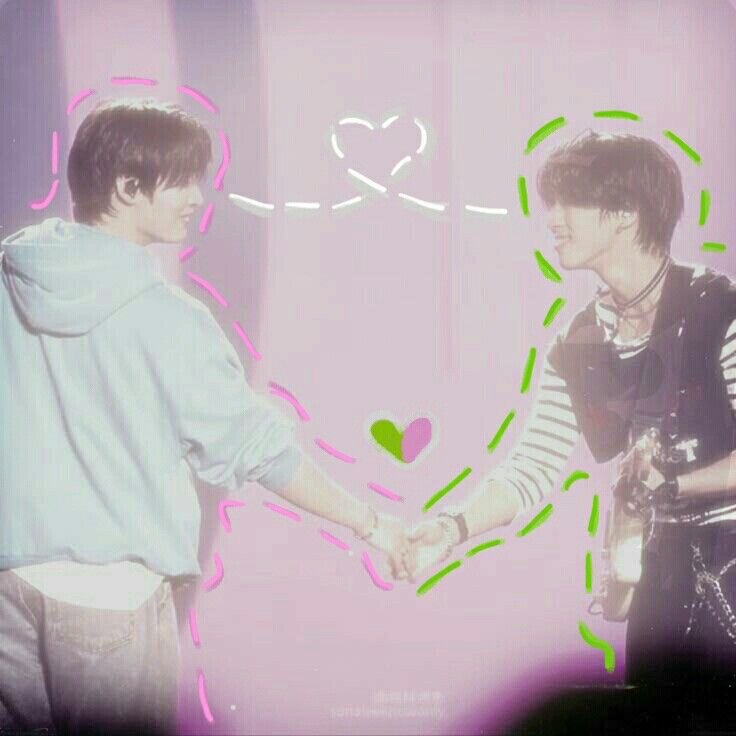starzy4u's tweet photo. @martinsleftleg Yessss and I see minsung my babies https://t.co/9Y9PJSPuka