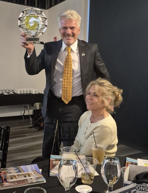 chriskotulak's tweet photo. Fonner Park named 2026 Grand Island, NE Business of the Year. Hooray! We could not have done this without my strong staff and board. THANK YOU! @giaedc_chamber @SeeGrandIsland @CityofGI @FonnerRacing @nationalhbpa https://t.co/maJdErJ6Xu