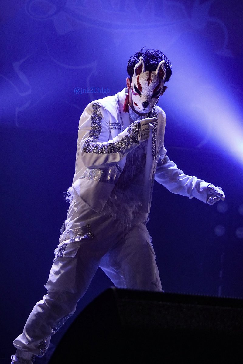jnk213dgb's tweet photo. 白い衣装に照明が映えて本当に綺麗だ…
#OMENZ
#BLENDJAM
#狐(@kitsune_omenz )さん https://t.co/GQC5kkIAh6