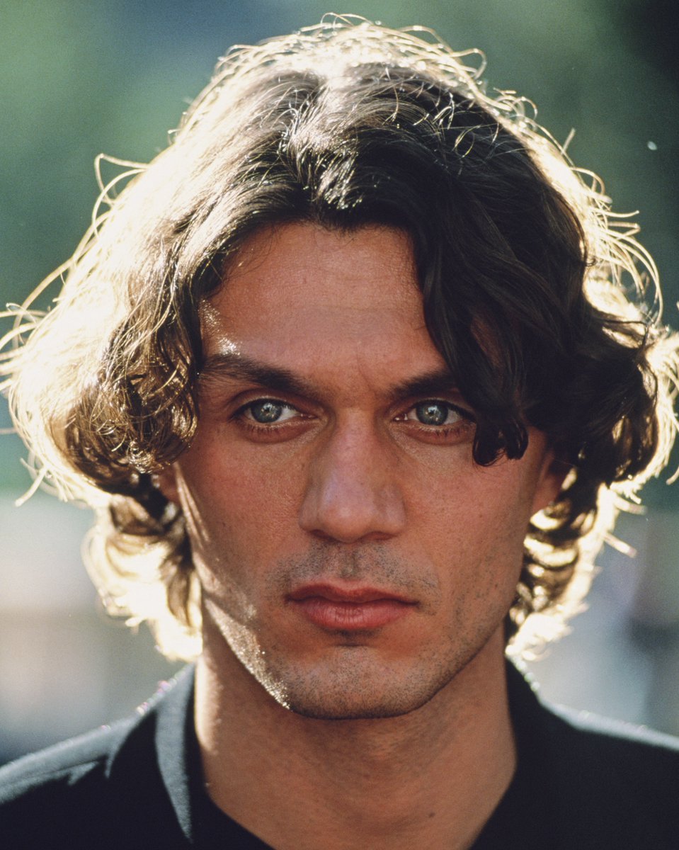 UEFAEURO's tweet photo. Paolo Maldini 😮‍💨🇮🇹 https://t.co/eAz00bRKy0