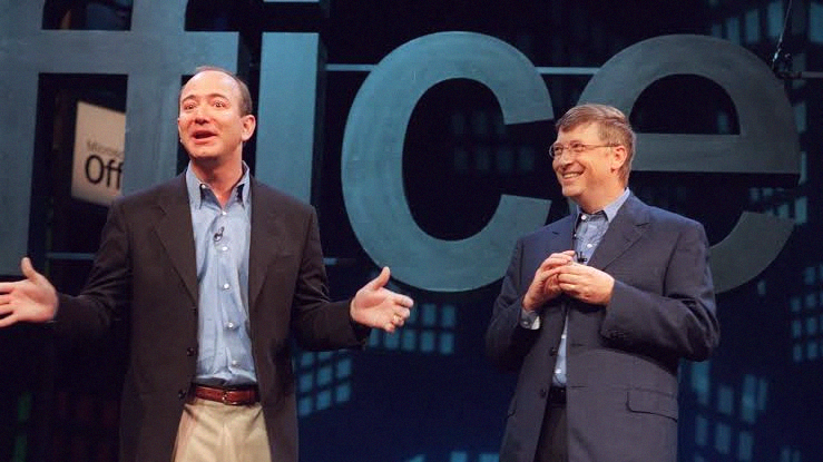 ekiden327's tweet photo. Microsoft $MSFT now leads Amazon $AMZN by $250B 🚀

Microsoft - $2.75T
Amazon - $2.5T https://t.co/507sUsnCto