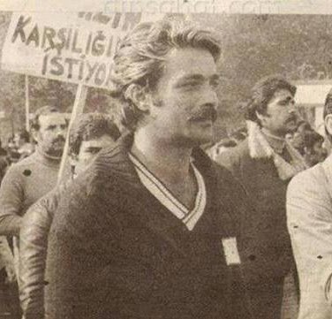 MlleIrem's tweet photo. Fatsalı büyük ailemin yakışıklı jönü Kadir İnanır.. Seni unutmayacağız.. https://t.co/SLlLg8Gnrv