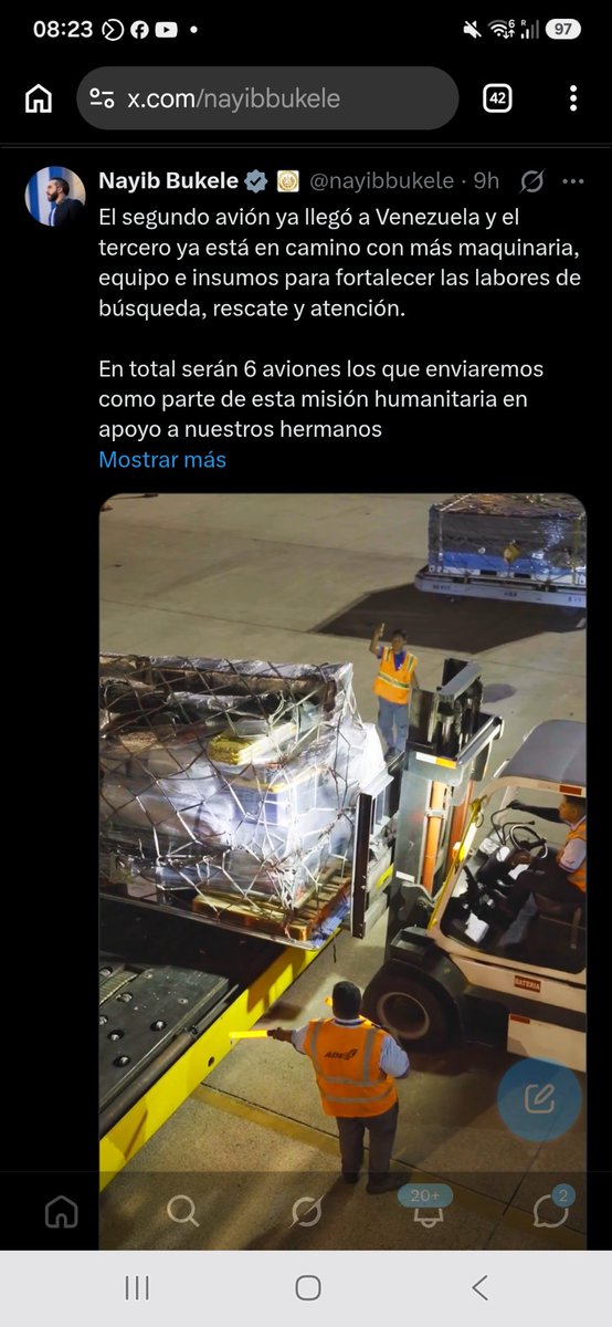 MarceloLarin1's tweet photo. Bukelear significa
 Ser candil de la calle y la oscuridas de la casa. https://t.co/bIvaJ40Y7I