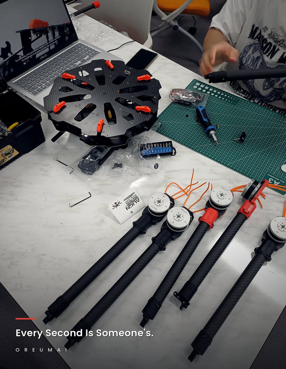 oreumaii's tweet photo. Building the drone that will carry blood and samples faster than the road ever could. 

#MedTech #DroneDelivery #StartupJourney https://t.co/SB34soGtIt