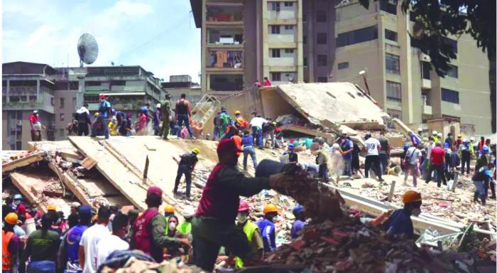 Granma_English's tweet photo. 🇨🇺🫂🇻🇪| Cuba's embrace of #Venezuela in this difficult time ⬇️

see more: 👉🔗https://t.co/yadZREUqAJ https://t.co/5XGKCz5p5t
