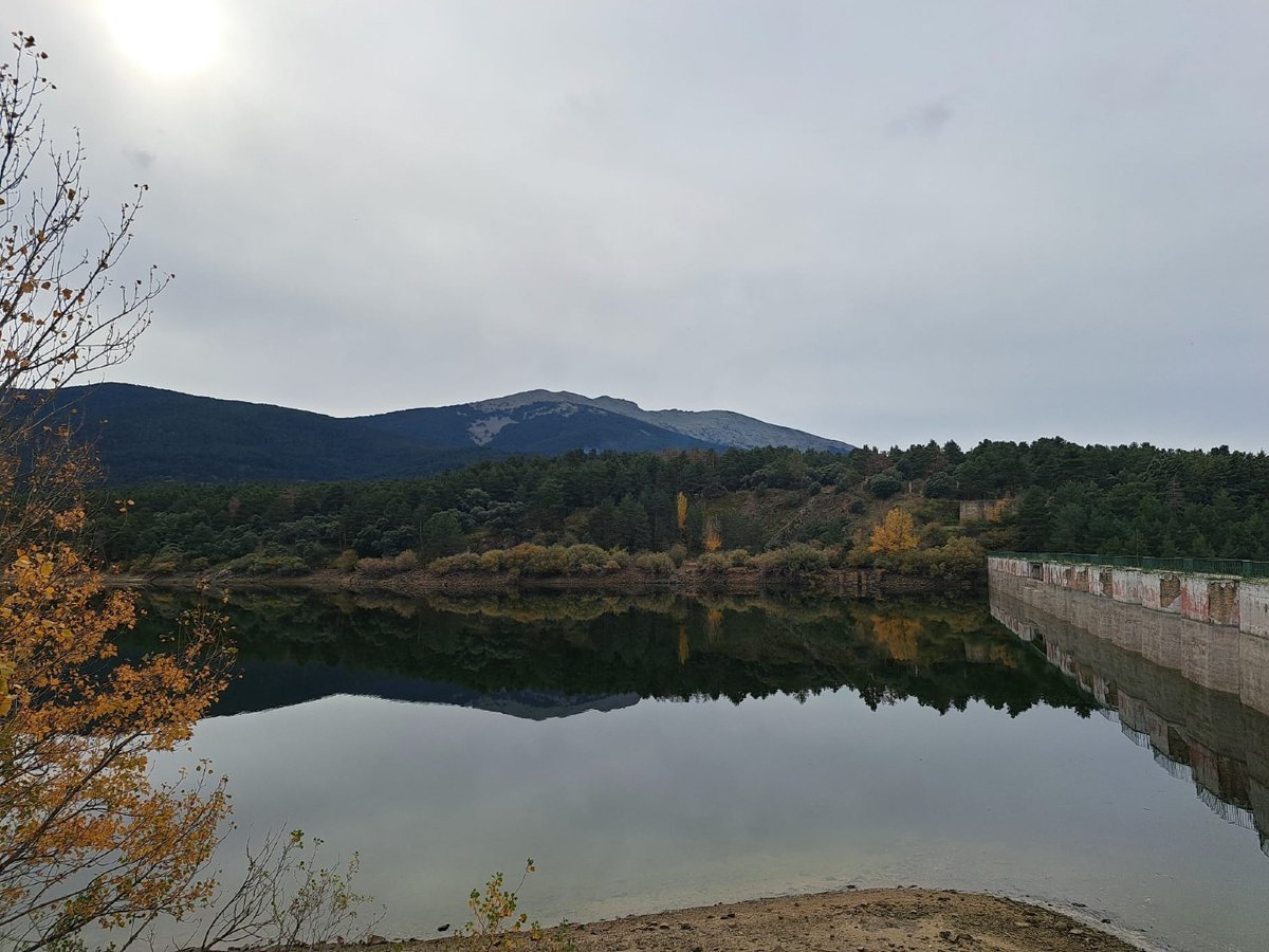 chd_duero's tweet photo. 📌Garantizamos el abastecimiento de #agua en El Espinar y desmentimos las informaciones del Ayuntamiento sobre la voluntad del Organismo de interrumpir el #suministro

La #CHD asume de manera temporal el mantenimiento y explotación del sistema de bombeo
 👁️https://t.co/54FxvfCat0 https://t.co/kwYJK40Vyp
