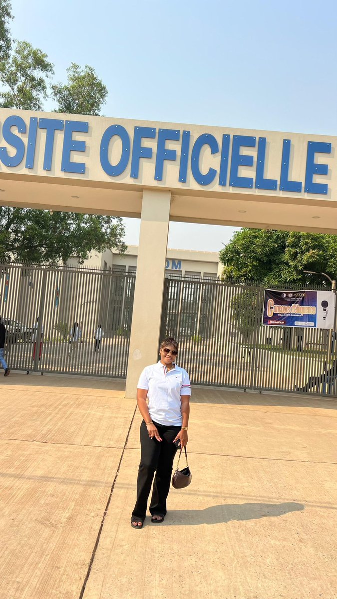 CivuadiKalanga's tweet photo. Les nouveaux bâtiments de l’Université Officielle de Mbuji-Mayi (UOM) témoignent d’une vision ambitieuse pour l’enseignement supérieur en République démocratique du Congo. Cette infrastructure moderne incarne le progrès et l’engagement en faveur d’une éducation de qualité. Une immense fierté pour notre province. Merci au Chef de l’État pour ce magnifique joyau qui contribue à l’essor de notre jeunesse et de notre pays.