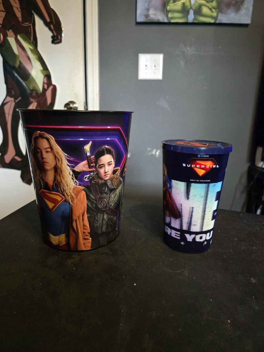 UltraSpideyFan's tweet photo. Mom and I went to get the Supergirl promotional theater popcorn bucket and Supergirl Collectible Combo today. https://t.co/s2dooknksj