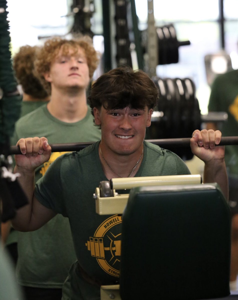 FootballHowell's tweet photo. If you want to play for Howell, you better love our weight room. Our guys have been living in there this offseason. Can you tell?! Massive gains all around for our Highlanders!
#HHF 💚💛
#Intensity 💪
~ 📸 by Elli King and Sam Webb https://t.co/THzyagrF2G