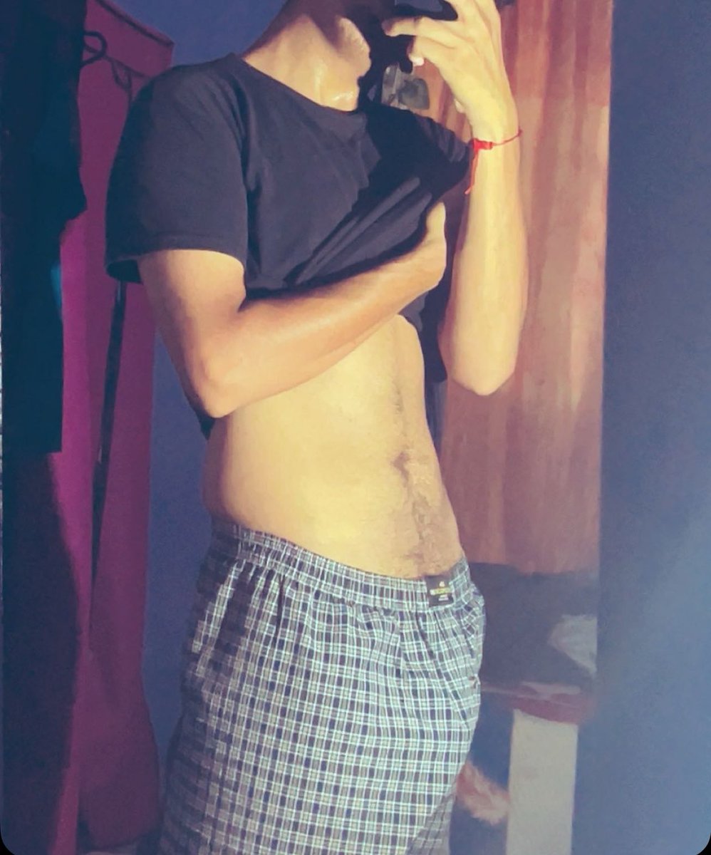 asher___00's tweet photo. #onlyfans #fypシ゚viral 🫣 https://t.co/jYJDdLQ0L6