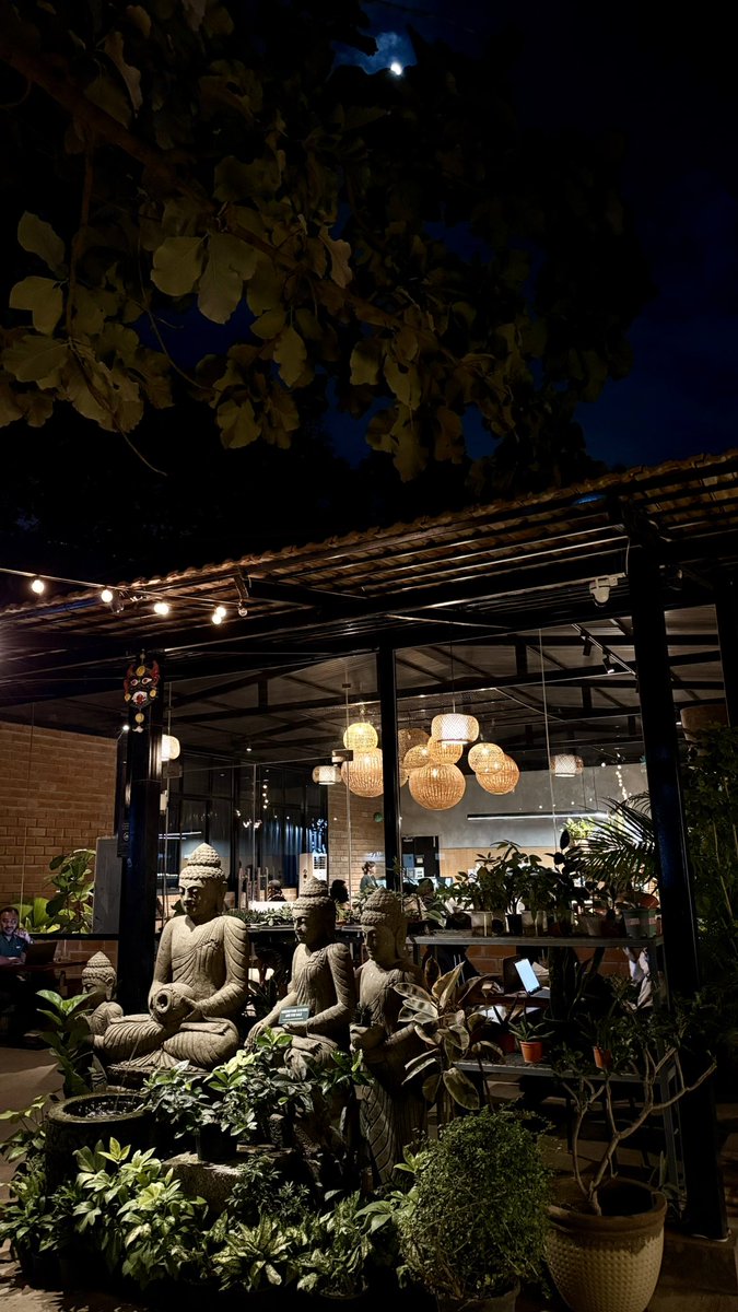 Naman0221's tweet photo. Found a cute little cafe in north  Bengaluru!

#bengaluru #cafe #northbengaluru https://t.co/E5R5m5Wiuf